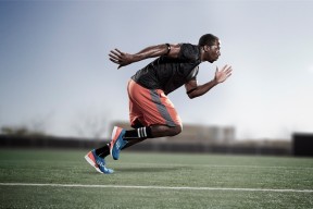 爱游戏体育APP下载-美洲杯最燃时刻：逆境中奋勇拼搏，美洲杯精彩集锦